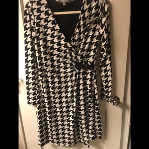 Black & white wrap dress